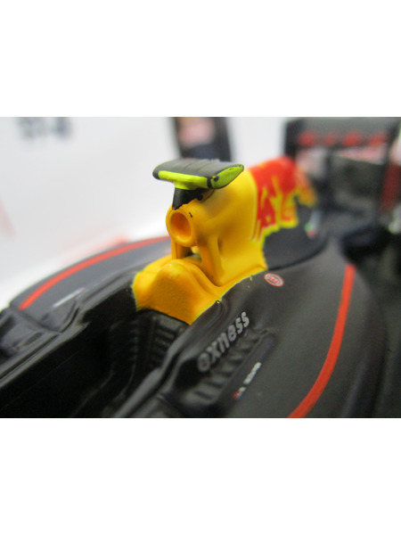 1/43 ブラーゴ レッドブル F1ミニカー