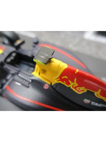 1/43 ブラーゴ レッドブル F1ミニカー