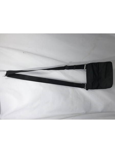 ショルダーバッグ PRADA 三角ロゴ ナイロン ショルダーバッグ