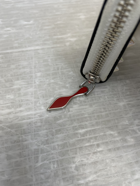 C.Louboutin パネトーネ スパイクスタッズ コインパース ホワイト[値下]