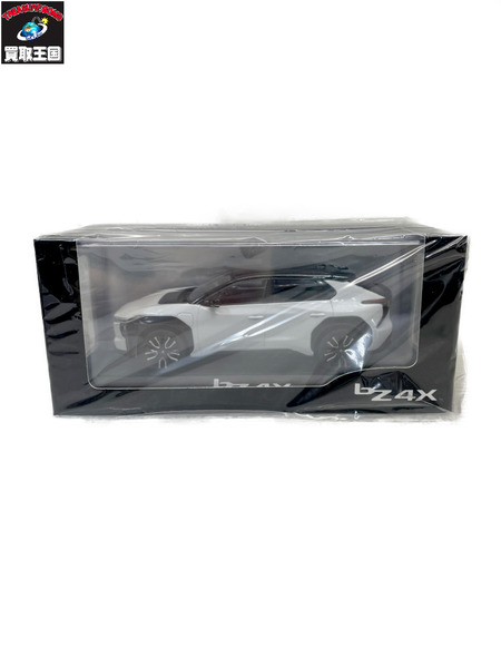 カラーサンプル 1/30 bz4x ブラックxホワイトパール