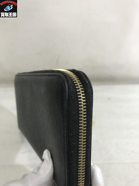 PRADA 長財布