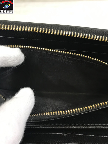 PRADA 長財布