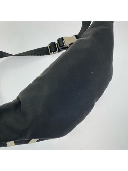 1piu1uguale3 RELAX ショルダーバッグ 総柄ショルダーバッグ