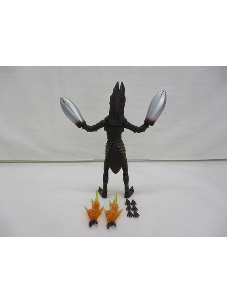 メーカー ウルトラマン ULTRA-ACT バルタン星人