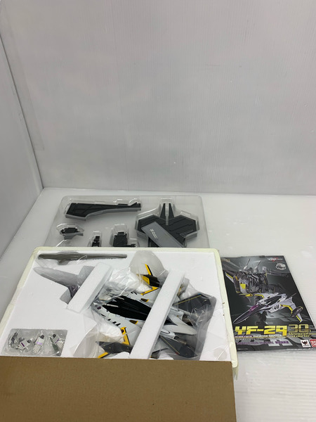DX超合金 YF-29 デュランダルバルキリー(30周年記念カラー)