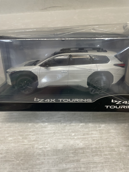 カラーサンプル 1/30 bz4x touring クリスタルホワイトパール