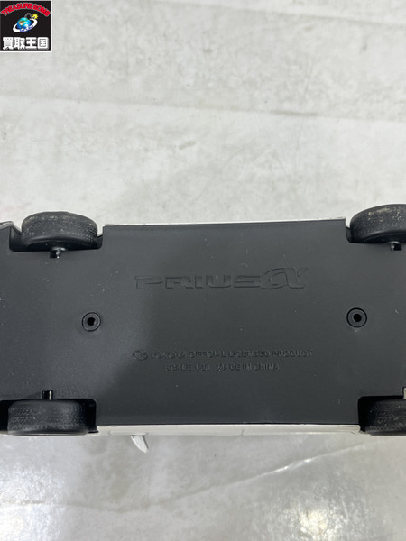 カラーサンプル 1/30 トヨタ プリウスα