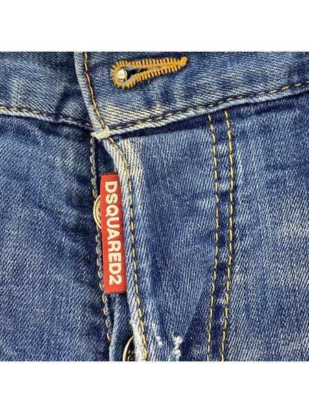 DSQUARED2 デニム・ジーンズ SLIM JEAN