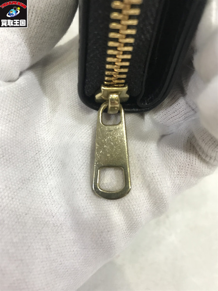 A.P.C. コンパクトウォレット Emmanuelle