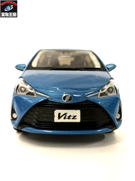 TOYOTA トヨタ Vitz 1/30 8Y３ クリアブルークリスタルシャインカラー