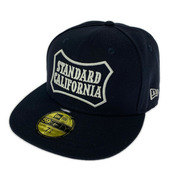 NEW ERA STANDARD CALIFORNIA 59FIFTY LOGO CAP 紺