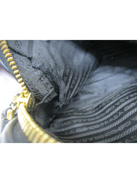 サフィアーノ レザーショルダーバッグ　黒