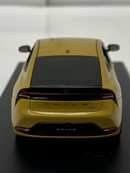 トヨタ特注 1/43 新型プリウス 2023 マスタード 開封品 トヨタ自動車 TOYOTA PRIUS 株主総会 非売品