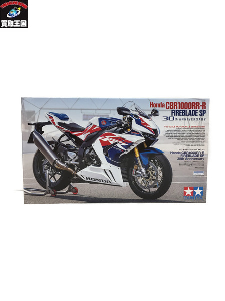 TAMIYA Honda CBR1000RR-R 1/12 オートバイシリーズ　141　付属品あり