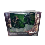 McFARLANE TOYS エーリアンVSプレデター