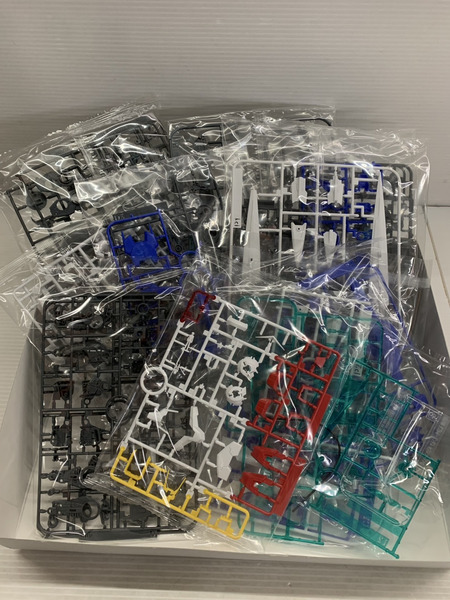 ガンプラ MG 1/100 ダブルオーガンダム セブンソード/G