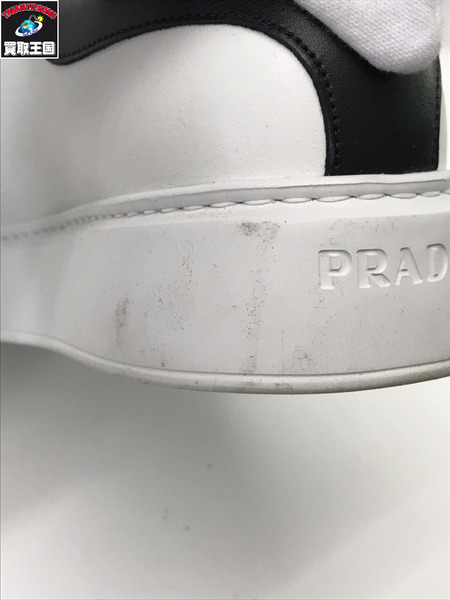 PRADA ローカットスニーカー