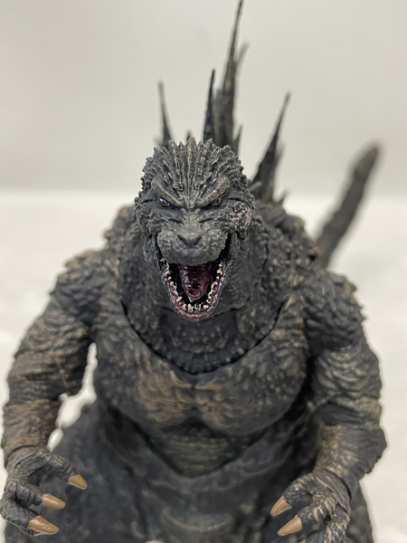 BANDAI   S.H.モンスターアーツ ゴジラ 2023