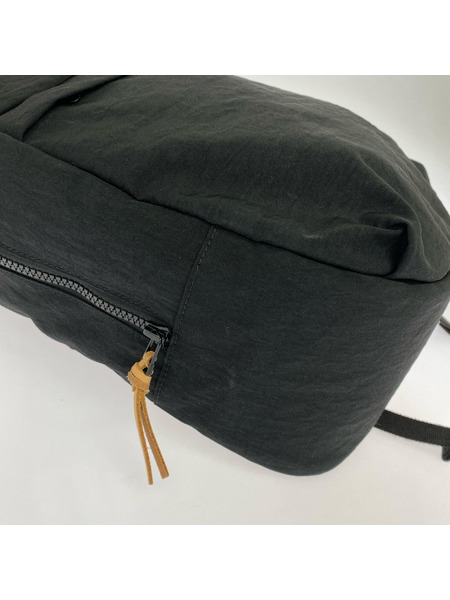 NIZYU KANO リュックサック・バックパック 黒