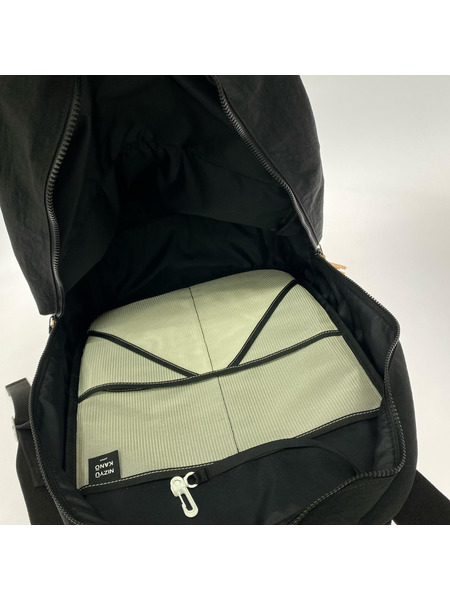 NIZYU KANO リュックサック・バックパック 黒