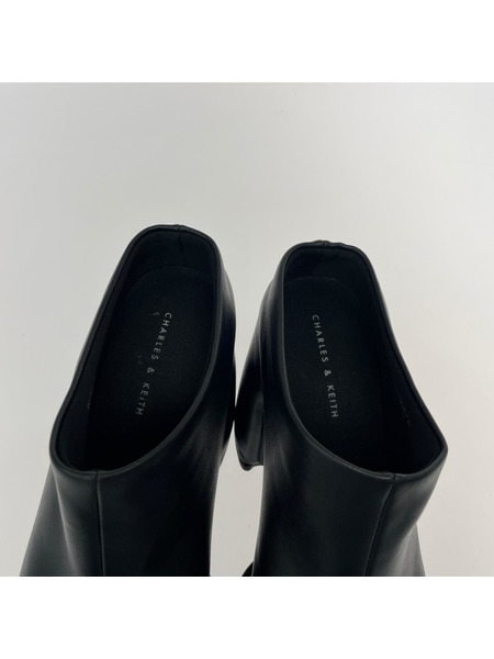 charles&keith ブーツ ピクシープラットフォームミュール ブラック 23.5