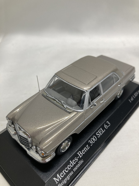 51：MINICHAMPS  Mercedes benz 300 SEL6.3