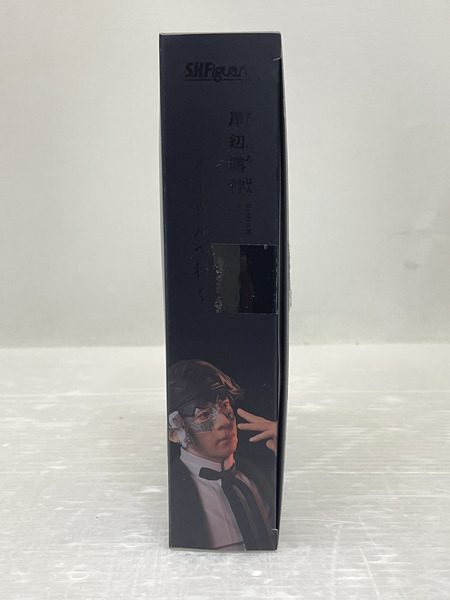 BANDAI  ジョジョの奇妙な冒険 S.H.Figuarts 岸辺露伴 ルーヴルへ行く
