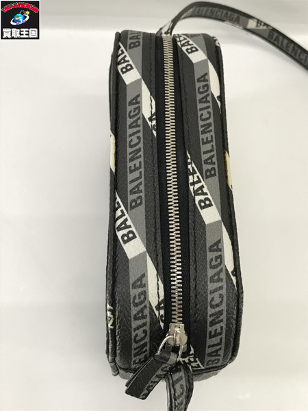 Balenciaga ショルダーバッグ EVERYDAY エブリデイ カメラバッグ XS 552372･1080･X･568008