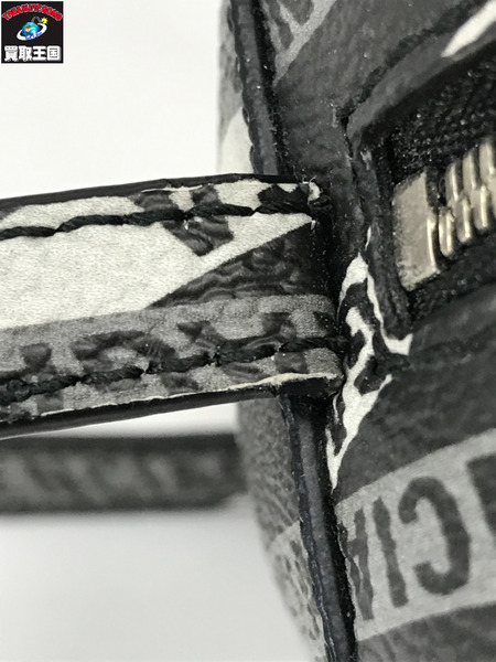 Balenciaga ショルダーバッグ EVERYDAY エブリデイ カメラバッグ XS 552372･1080･X･568008