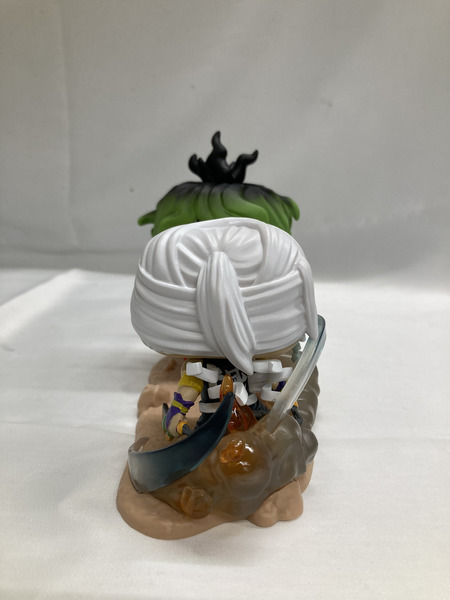 鬼滅の刃 Funko pop TENGEN UZUI VS. GYUTARO