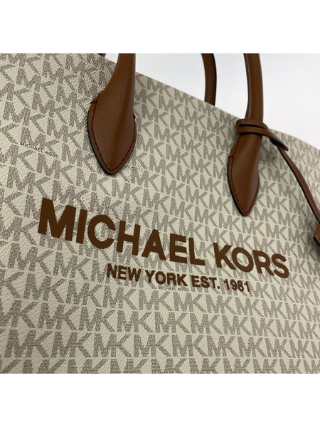 MICHAEL KORS MKシグネチャー トートーバッグ アイボリー