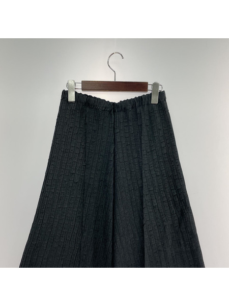 ISSEY MIYAKE ロングスカート 鱗ロングスカート/BLK