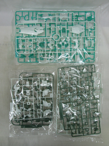 ガンプラ MG　ユニコーンガンダム(光の結晶体)
