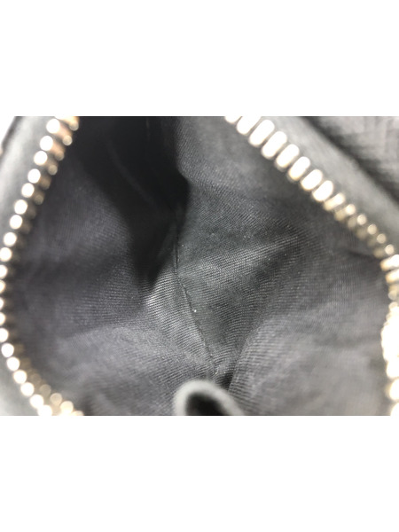 コンパクトウォレット サフィアーノ トライアングル カードホルダー ブラック