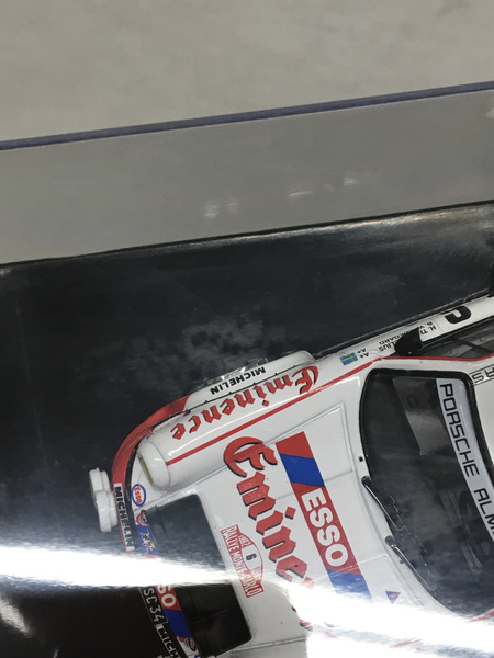 1/43スケールカー ixo ポルシェ 911 1982