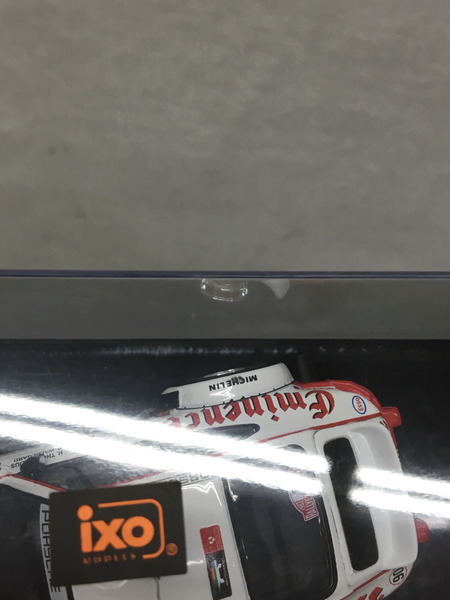 1/43スケールカー ixo ポルシェ 911 1982