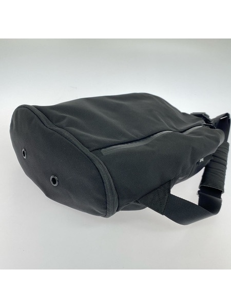 ボディバッグ Aer Sling Bag  黒