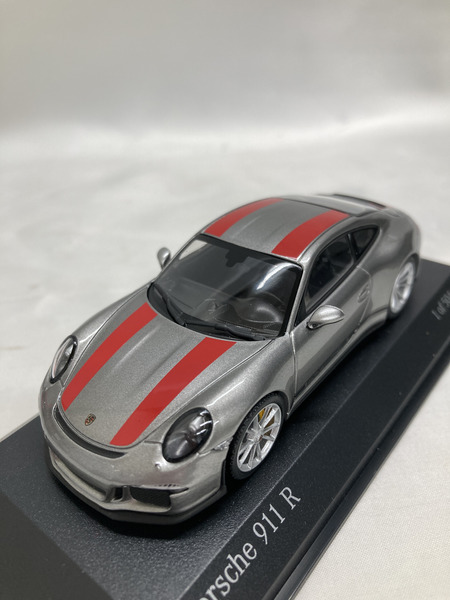 MINICHAMPS ポルシェ 911R 2016