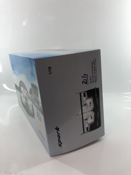 1/18 spark 2017 18LM17