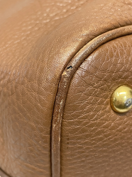 miumiu シュリンクレザートートバッグ ブラウン