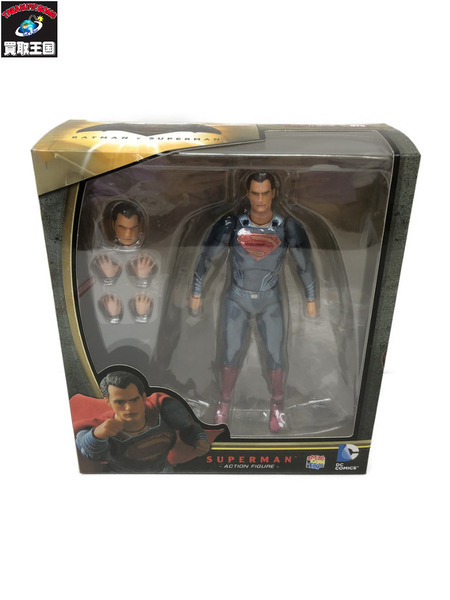 マフェックス No.018 MAFEX SUPERMAN スーパーマン ﾏﾝﾄ欠品 左足外れ