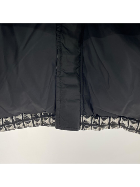 THE NORTH FACE ダウンベスト ×Supreme Studded Nuptse Vest