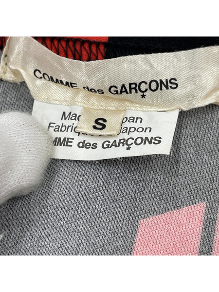 COMME des GARCONS/クルーネックSSTEE/ブラック×レッド
