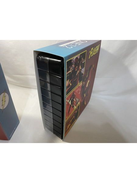 MEZCO TOYZ ONE 12 COLLECTIVE THE FLASH