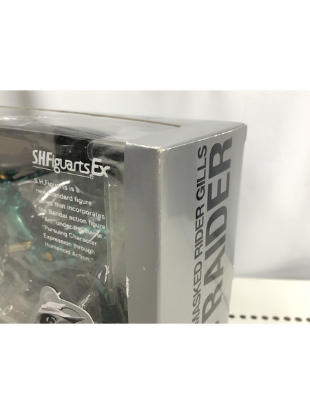 メーカー 仮面ライダーフィギュア S.H Figuarts ギルスレイダー
