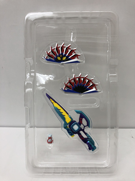 S.H.フィギュアーツ 仮面ライダージャンヌ コブラゲノム＆ラブコフ クジャクゲノム