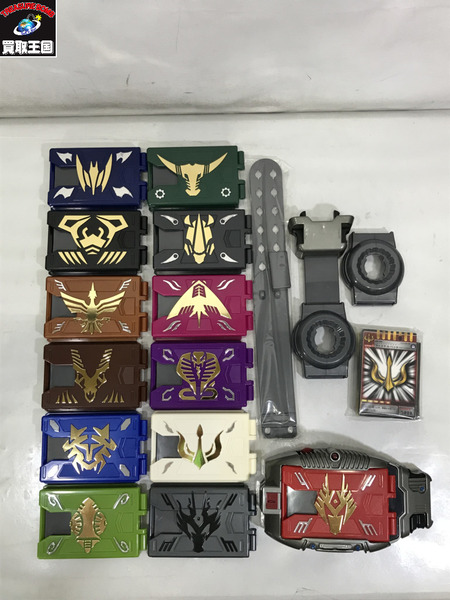 Vバックル 13ライダーセット