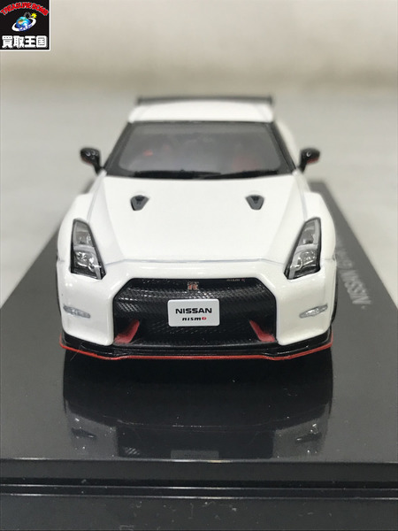 エブロ 1/43 日産 GT-R ニスモ ホワイトパール 45052