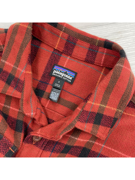 patagonia 長袖シャツ ネルシャツ レッド S
